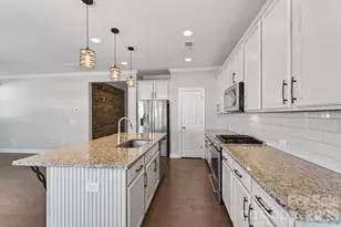 208 Helton Ln, Fort Mill, SC 29708 - Photo 10