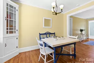 1614 Ridgewood Blvd, Hendersonville, NC 28791 - Photo 10