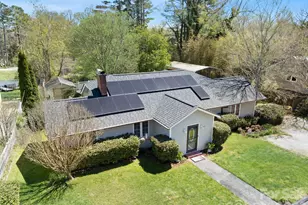 1614 Ridgewood Blvd, Hendersonville, NC 28791 - Photo 4