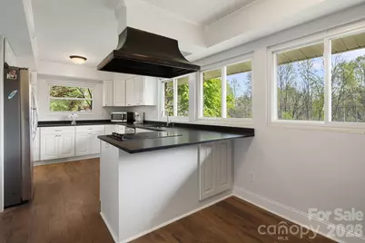 87 W Oakview Road, Asheville, NC 28806 - Photo 12