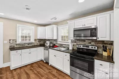 2738 Catalina Avenue, Charlotte, NC 28206 - Photo 16