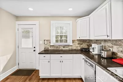 2738 Catalina Avenue, Charlotte, NC 28206 - Photo 18