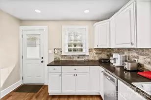 2738 Catalina Ave, Charlotte, NC 28206 - Photo 18