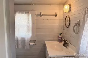 5A Warren Ave, Asheville, NC 28803 - Photo 16