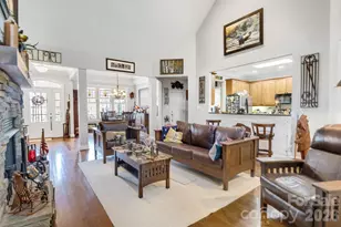 112 Wren Ct, Lake Lure, NC 28746 - Photo 10