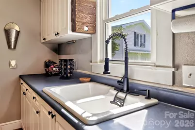 1511 White Oak Road, Bakersville, NC 28705 - Photo 8