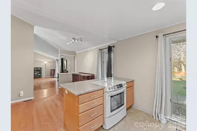 29 Reynolda Drive, Asheville, NC 28803 - Photo 8