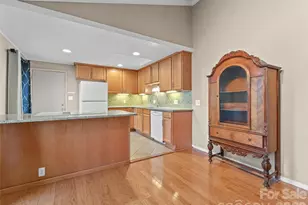 29 Reynolda Dr, Asheville, NC 28803 - Photo 6