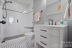 9116 Thackery Ln, Sherrills Ford, NC 28673 - Photo 32