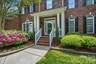 10826 Persimmon Creek Dr, Mint Hill, NC 28227 - Photo 2