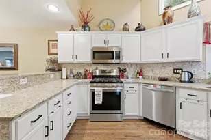 14614 Waterside Dr, Charlotte, NC 28278 - Photo 12