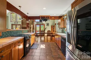 144 Hilltop Rd, Black Mountain, NC 28711 - Photo 10