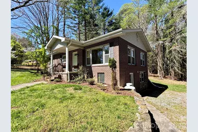 20 White Squirrel Lane, Hendersonville, NC 28739 - Photo 2