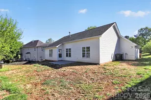 5774 Dove Point Dr SW, Concord, NC 28025 - Photo 24