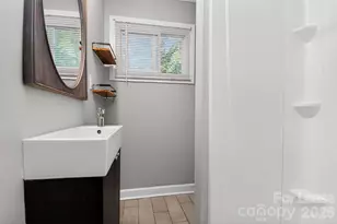 1513 Pecan Ave, Charlotte, NC 28205 - Photo 22