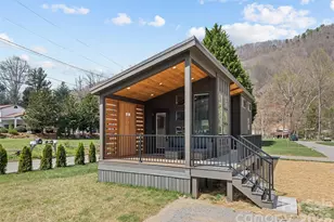 25 Getaway Ln, Maggie Valley, NC 28751 - Photo 4