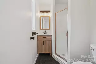 1115 Kilpatrick Rd, Hendersonville, NC 28739 - Photo 16