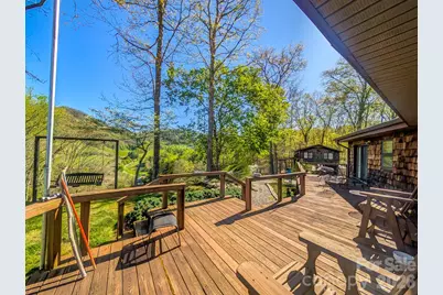 572 Pleasant Valley Road, Burnsville, NC 28714 - Photo 10