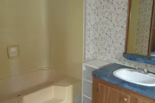 2400 Skyview Ln, Lincolnton, NC 28092 - Photo 8