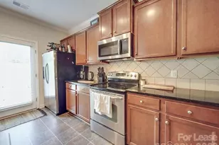 5657 Tipperlinn Way, Charlotte, NC 28278 - Photo 8