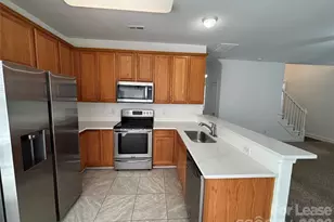 1701 Wilburn Park Ln NW, Charlotte, NC 28269 - Photo 10