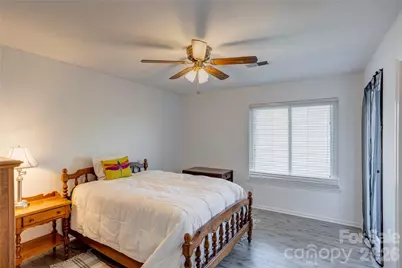 6608 Point Comfort Lane, Charlotte, NC 28226 - Photo 18