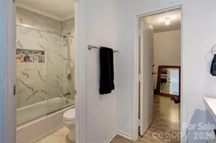 6608 Point Comfort Ln, Charlotte, NC 28226 - Photo 16