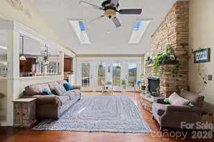 432 Hunters Glen Ln, Hendersonville, NC 28739 - Photo 4