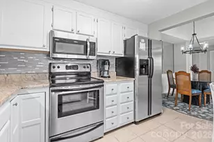 303 Sugar Top Dr, Sugar Mountain, NC 28604 - Photo 8