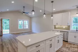 156 Oakdale Dr, Morganton, NC 28655 - Photo 12