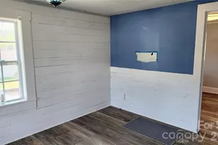 431 Ashworth Cir, Marion, NC 28752 - Photo 4