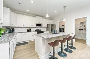 132 Tradesmen Trl, Troutman, NC 28166 - Photo 6