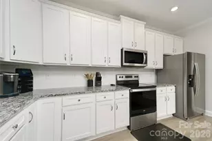 132 Tradesmen Trl, Troutman, NC 28166 - Photo 8