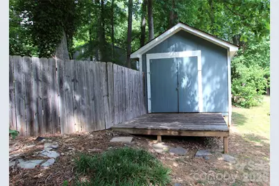2600 Lakewood Drive, Gastonia, NC 28052 - Photo 30