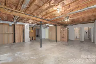 431 Pleasant Grove Rd, Hendersonville, NC 28739 - Photo 30
