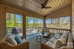 431 Pleasant Grove Rd, Hendersonville, NC 28739 - Photo 18