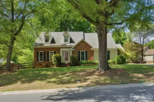 9437 Fairmead Dr, Charlotte, NC 28269 - Photo 2