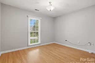9437 Fairmead Dr, Charlotte, NC 28269 - Photo 34