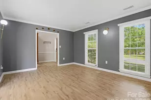 9437 Fairmead Dr, Charlotte, NC 28269 - Photo 8