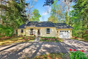 715 Laurel Ave, Black Mountain, NC 28711 - Photo 1