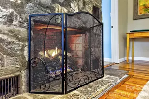 715 Laurel Ave, Black Mountain, NC 28711 - Photo 12