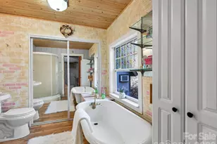 90 Davidson Gap Rd, Leicester, NC 28748 - Photo 16