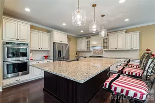 16402 Doves Canyon Ln, Charlotte, NC 28278 - Photo 12