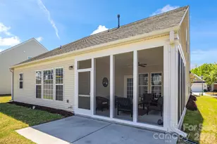 8080 Crater Lake Dr, Fort Mill, SC 29707 - Photo 32