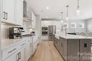8105 Rolling Wheels Rd, Charlotte, NC 28215 - Photo 8
