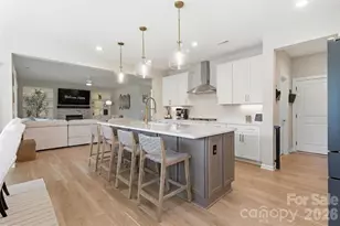 8105 Rolling Wheels Rd, Charlotte, NC 28215 - Photo 4
