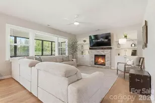 8105 Rolling Wheels Rd, Charlotte, NC 28215 - Photo 12