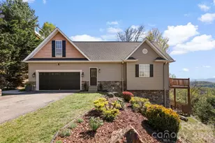 76 Distant View Dr, Asheville, NC 28803 - Photo 2