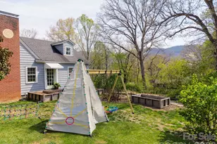 318 Stonewall Ave, Swannanoa, NC 28778 - Photo 36