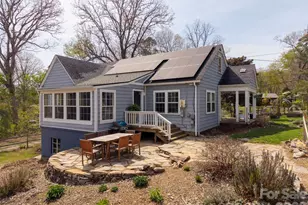 318 Stonewall Ave, Swannanoa, NC 28778 - Photo 2